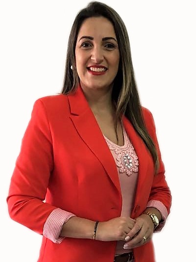 Claudia Simplício, sócia e co-fundadora da Ragaz Assessoria e Treinamentos e proprietária da página e do canal "Sou corretor, e agora?"