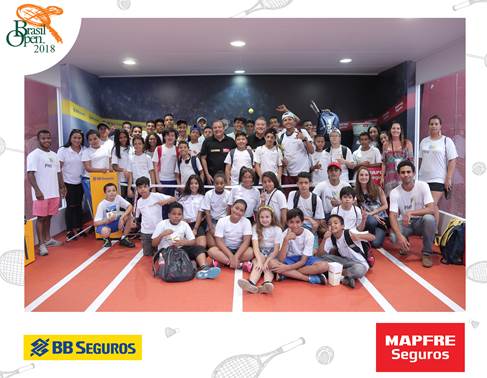Crianças beneficiadas por projeto social prestigiam as finais do torneio Brasil Open 2018