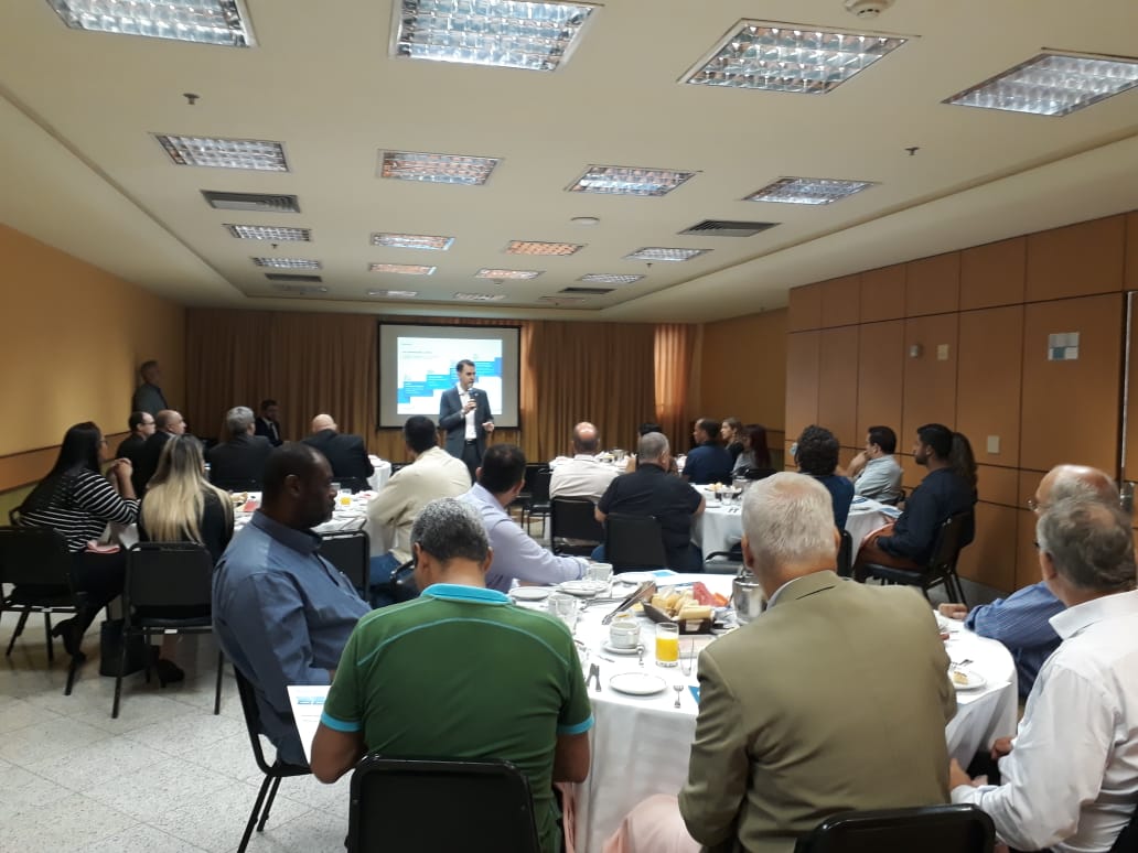 As empresas apresentaram o seu Seguro Embarcações em um café da manhã com profissionais especializados no segmento