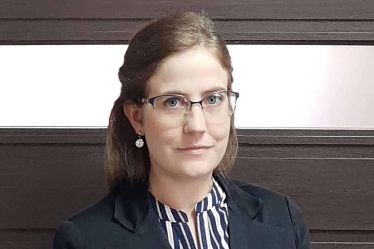 CATHERINE DE ANDRADE COLLE é advogada empresarial no Rücker Curi Advocacia e Consultoria Jurídica