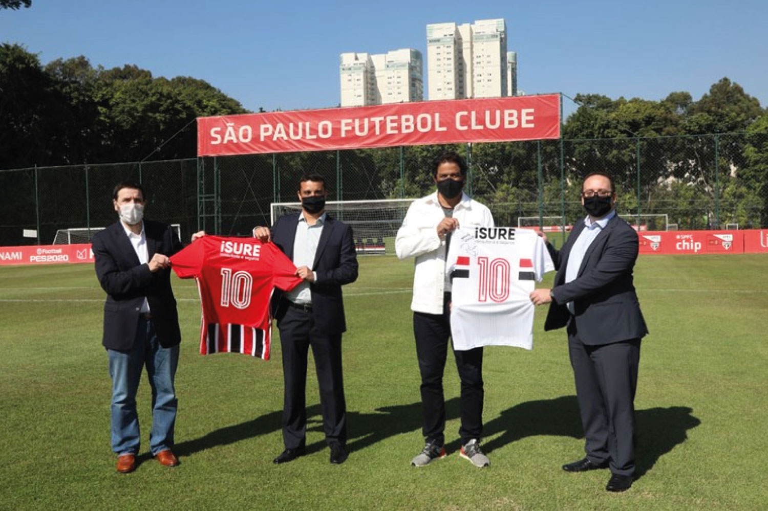 iSURE é a nova patrocinadora do São Paulo e estampará uniformes do clube