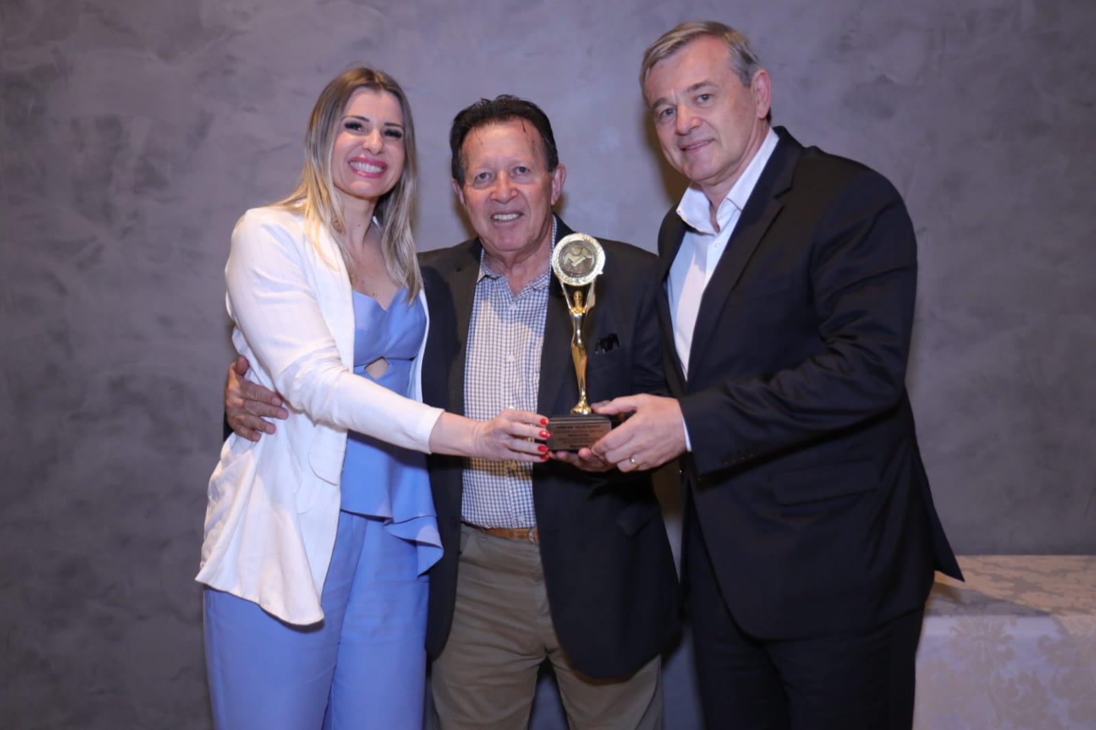 Grupo Fetra recebe homenagem durante o Troféu Gaivota de Ouro 2024 / Foto: Nicola Fotografia / Especial / Revista Seguro Total