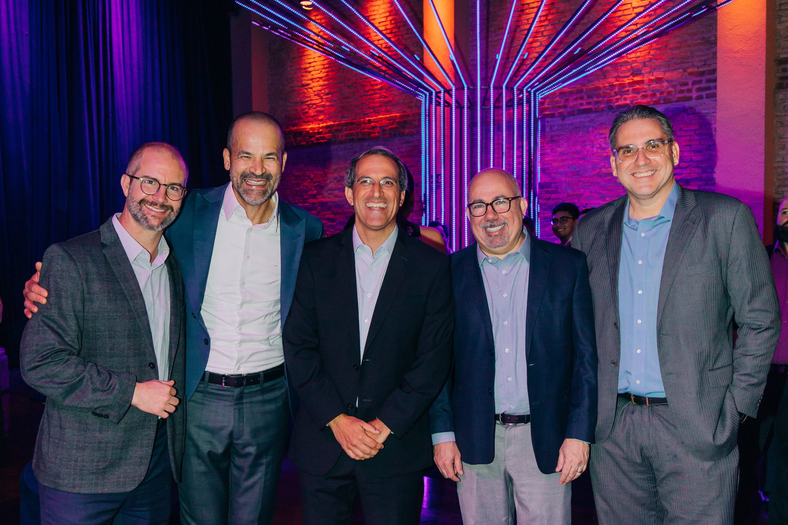 Eduardo Octaviano, diretor financeiro, Cícero Barreto, diretor comercial e de marketing, Eduardo Monteiro, diretor de saúde, Ricardo Ferraz, diretor de seguros e José Luiz Florippes, diretor de vendas de seguros / Foto: Divulgação