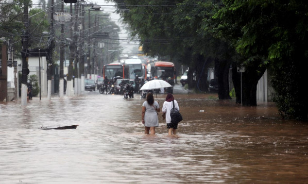 Quem paga a conta dos estragos causados pela chuva?