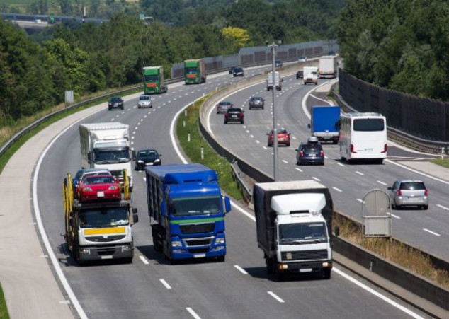 Aon promove encontro para debater questões de seguros para a carteira de transportes rodoviários