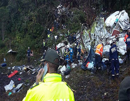 Seguradora diz que LaMia não pagou apólice de avião de tragédia da Chape