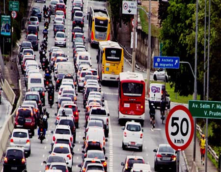 Em entrevista a Rádio CNseg, especialista aponta que o novo programa do Detran-SP vai reduzir pela metade as mortes de trânsito em São Paulo.