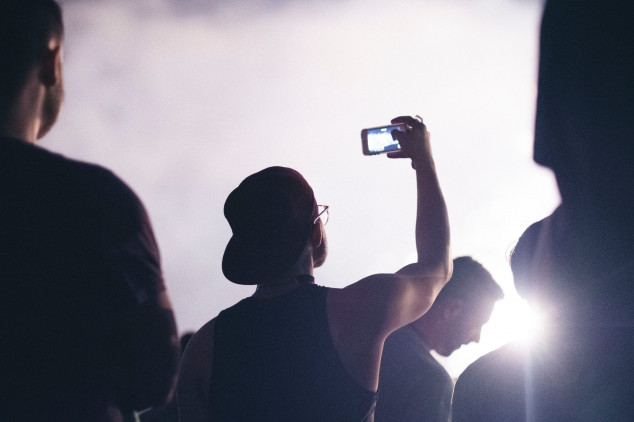 Smartphones são alvo de furto e roubo durante o carnaval