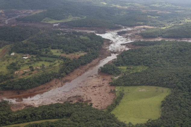 “Nenhuma estrutura colapsa instantaneamente”, diz especialista sobre Brumadinho
